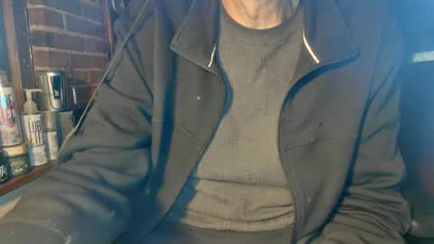 Snapshot of nfgwholoves2cum chatting on 01-15-25, 11:08 NFG Nice Friendly Guy Dick online show from 01-15-25, 11:08
