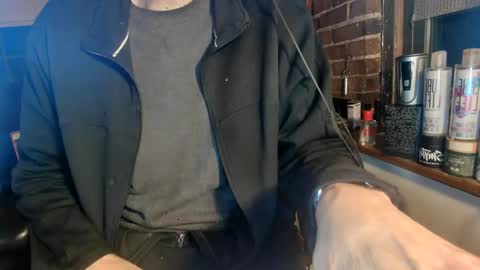 Snapshot of nfgwholoves2cum chatting on 01-17-25, 01:57 NFG Nice Friendly Guy Dick online show from 01-17-25, 01:57
