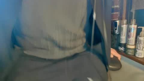 Snapshot of nfgwholoves2cum chatting on 01-18-25, 01:30 NFG Nice Friendly Guy Dick online show from 01-18-25, 01:30