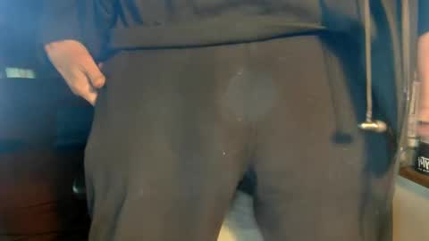 Snapshot of nfgwholoves2cum chatting on 01-22-25, 01:53 NFG Nice Friendly Guy Dick online show from 01-22-25, 01:53