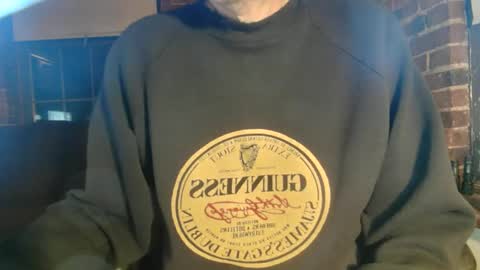 Snapshot of nfgwholoves2cum chatting on 02-06-25, 01:38 NFG Nice Friendly Guy Dick online show from 02-06-25, 01:38