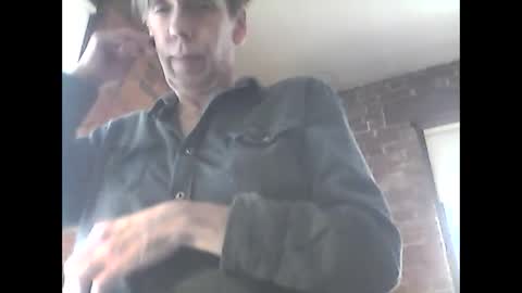 Snapshot of nfgwholoves2cum chatting on 02-06-25, 04:36 NFG Nice Friendly Guy Dick online show from 02-06-25, 04:36