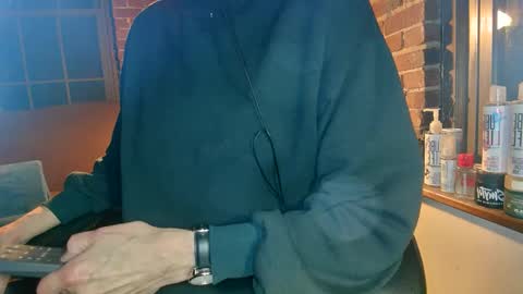 Snapshot of nfgwholoves2cum chatting on 02-13-25, 10:54 NFG Nice Friendly Guy Dick online show from 02-13-25, 10:54