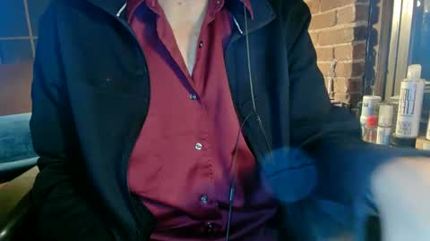 Snapshot of nfgwholoves2cum chatting on 02-14-25, 10:58 NFG Nice Friendly Guy Dick online show from 02-14-25, 10:58