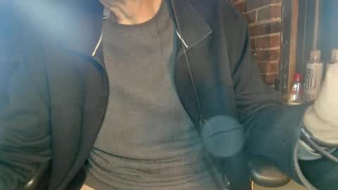 Snapshot of nfgwholoves2cum chatting on 02-23-25, 03:02 NFG Nice Friendly Guy Dick online show from 02-23-25, 03:02