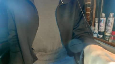 Snapshot of nfgwholoves2cum chatting on 02-25-25, 02:36 NFG Nice Friendly Guy Dick online show from 02-25-25, 02:36