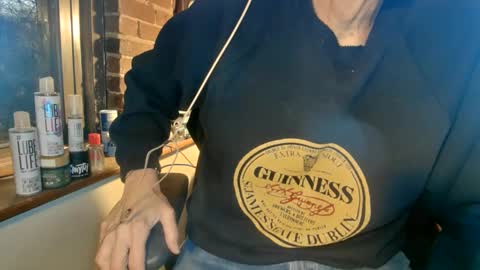 Snapshot of nfgwholoves2cum chatting on 03-03-25, 11:03 NFG Nice Friendly Guy Dick online show from 03-03-25, 11:03