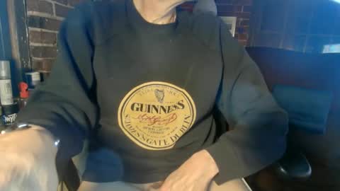 Snapshot of nfgwholoves2cum chatting on 03-04-25, 02:06 NFG Nice Friendly Guy Dick online show from 03-04-25, 02:06