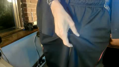 Snapshot of nfgwholoves2cum chatting on 09-30-25, 12:59 NFG Nice Friendly Guy Dick online show from 09-30-25, 12:59