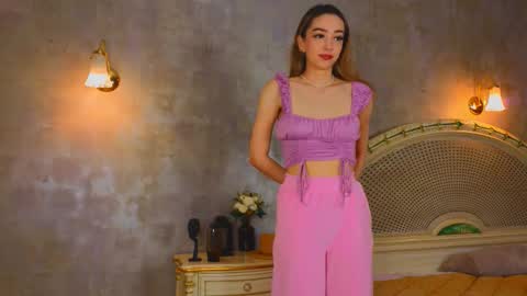 Anasteisha online show from 11-18-25, 03:01