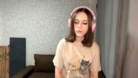 Snapshot of ngocjanus chatting on 12-02-25, 11:04 Eva Arts online show from 12-02-25, 11:04