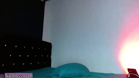 Nicolle online show from 03-25-26, 06:58