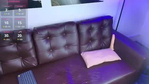 Nia Blum online show from 12-02-25, 03:34