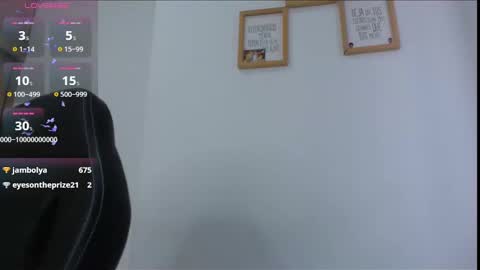 Snapshot of niaa_33 chatting on 01-07-25, 05:20 Mia online show from 01-07-25, 05:20