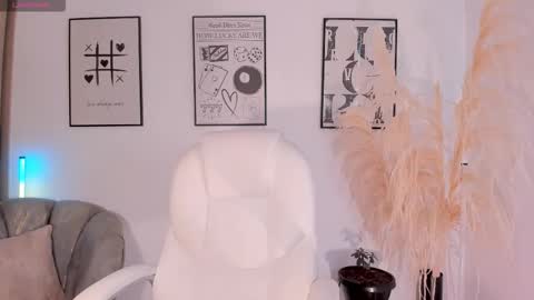 Nia online show from 11-10-25, 12:48