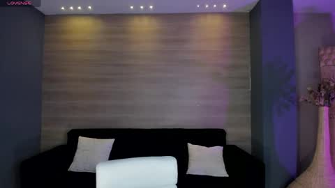SQUIRTER DOLL    online show from 04-23-26, 06:10