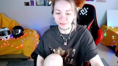 nica_kawaii online show from 05-22-26, 12:55
