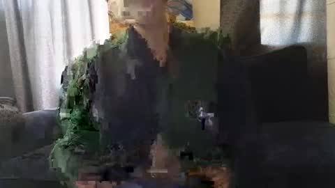 Snapshot of nicckah_ chatting on 04-19-26, 12:15 Lilly online show from 04-19-26, 12:15