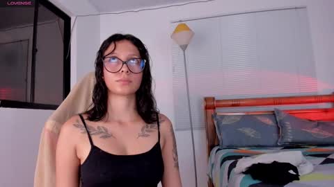 Snapshot of nice_day_ chatting on 09-20-25, 12:00 day  online show from 09-20-25, 12:00