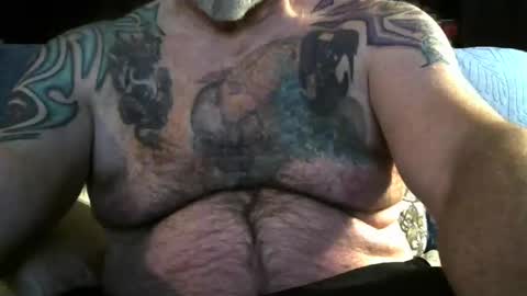Snapshot of nice_oldguy60 chatting on 12-01-25, 04:28 OldMadtown Guy online show from 12-01-25, 04:28