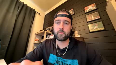 Snapshot of nicecock2745 chatting on 09-29-25, 04:45 nicecock2745 online show from 09-29-25, 04:45