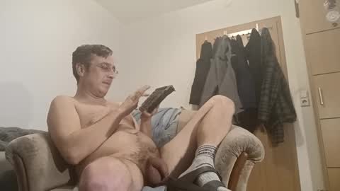 Snapshot of nicefuck0077 chatting on 02-05-25, 03:02 nicefuck0077 online show from 02-05-25, 03:02