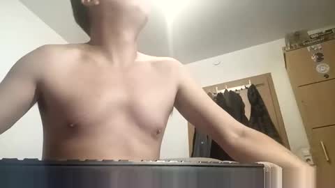 Snapshot of nicefuck0077 chatting on 10-17-25, 12:58 nicefuck0077 online show from 10-17-25, 12:58