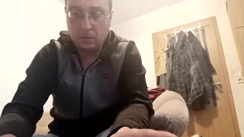 Snapshot of nicefuck0077 chatting on 10-26-25, 11:53 nicefuck0077 online show from 10-26-25, 11:53