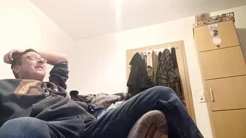 Snapshot of nicefuck0077 chatting on 11-04-25, 10:09 nicefuck0077 online show from 11-04-25, 10:09