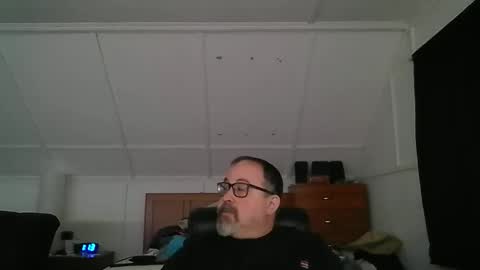 Snapshot of niceguy7208 chatting on 05-11-26, 05:13 niceguy7208 online show from 05-11-26, 05:13