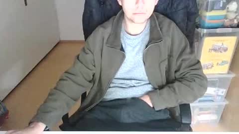 Snapshot of niceguyflo chatting on 12-16-25, 01:21 NiceGuyFlo online show from 12-16-25, 01:21