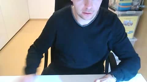 Snapshot of niceguyflo chatting on 12-18-25, 12:27 NiceGuyFlo online show from 12-18-25, 12:27