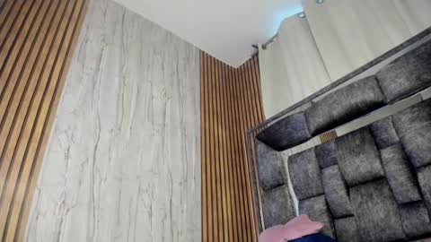 Snapshot of nicehot____ chatting on 10-15-25, 10:32 Luna online show from 10-15-25, 10:32
