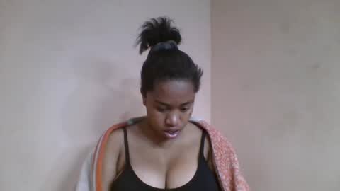 Snapshot of nicelly01 chatting on 06-24-26, 06:45 nicelly01 online show from 06-24-26, 06:45
