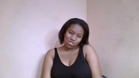 Snapshot of nicelly01 chatting on 06-27-26, 02:12 nicelly01 online show from 06-27-26, 02:12