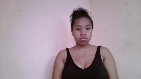 Snapshot of nicelly01 chatting on 06-28-26, 11:49 nicelly01 online show from 06-28-26, 11:49
