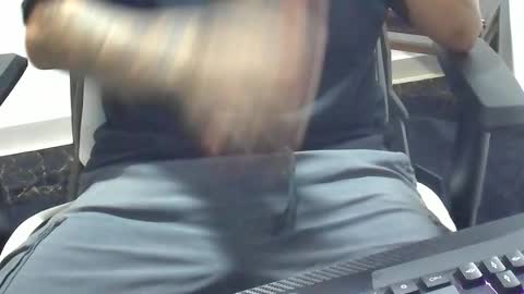 Snapshot of nicepussyandcock chatting on 10-10-25, 12:31 Camila And Steeven online show from 10-10-25, 12:31