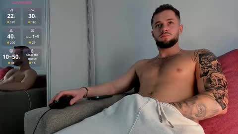 Snapshot of nicholassx chatting on 11-17-25, 01:28 Nicholassx online show from 11-17-25, 01:28