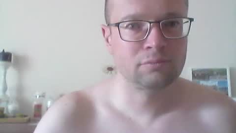 Snapshot of nick1990b chatting on 04-15-26, 01:18 nick1990b online show from 04-15-26, 01:18