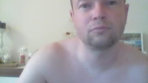 Snapshot of nick1990b chatting on 04-16-26, 05:14 nick1990b online show from 04-16-26, 05:14