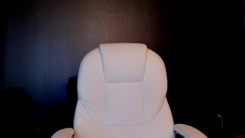 Snapshot of nick_fenix chatting on 10-15-25, 03:50 nick fenix online show from 10-15-25, 03:50