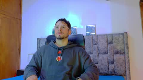 nick_moss_ online show from 03-12-26, 10:54