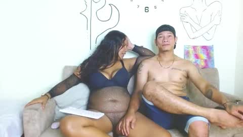 Snapshot of nick_scharle chatting on 11-12-25, 02:56 scharle y Nick online show from 11-12-25, 02:56