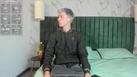 Nick  online show from 02-18-26, 12:12