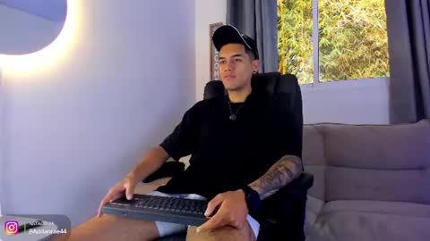 Snapshot of nickcopeer_ chatting on 07-20-26, 12:40 Nick Copeer online show from 07-20-26, 12:40