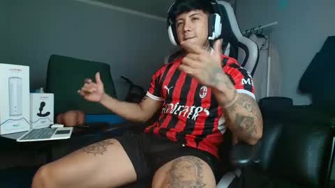 Nickhot0609 online show from 09-15-25, 08:31