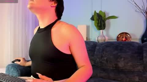 Snapshot of nicki_ripperton chatting on 01-08-26, 12:07 nicki_ripperton online show from 01-08-26, 12:07