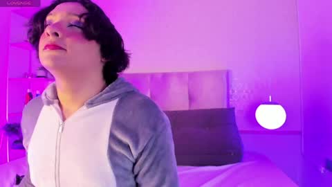 nicki_ripperton online show from 04-26-26, 09:23