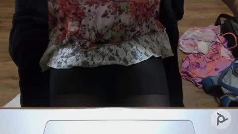 nickibabe1980 online show from 05-15-26, 04:25