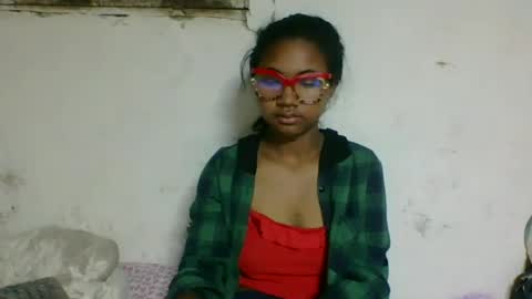 nickiqqyuu online show from 07-22-26, 12:57